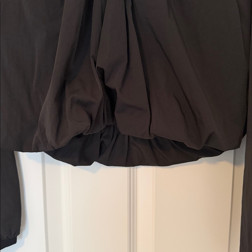 NWT. Zara Black Long-Sleeve Gathered Bubble Hem Blouse - Picture 6 of 8